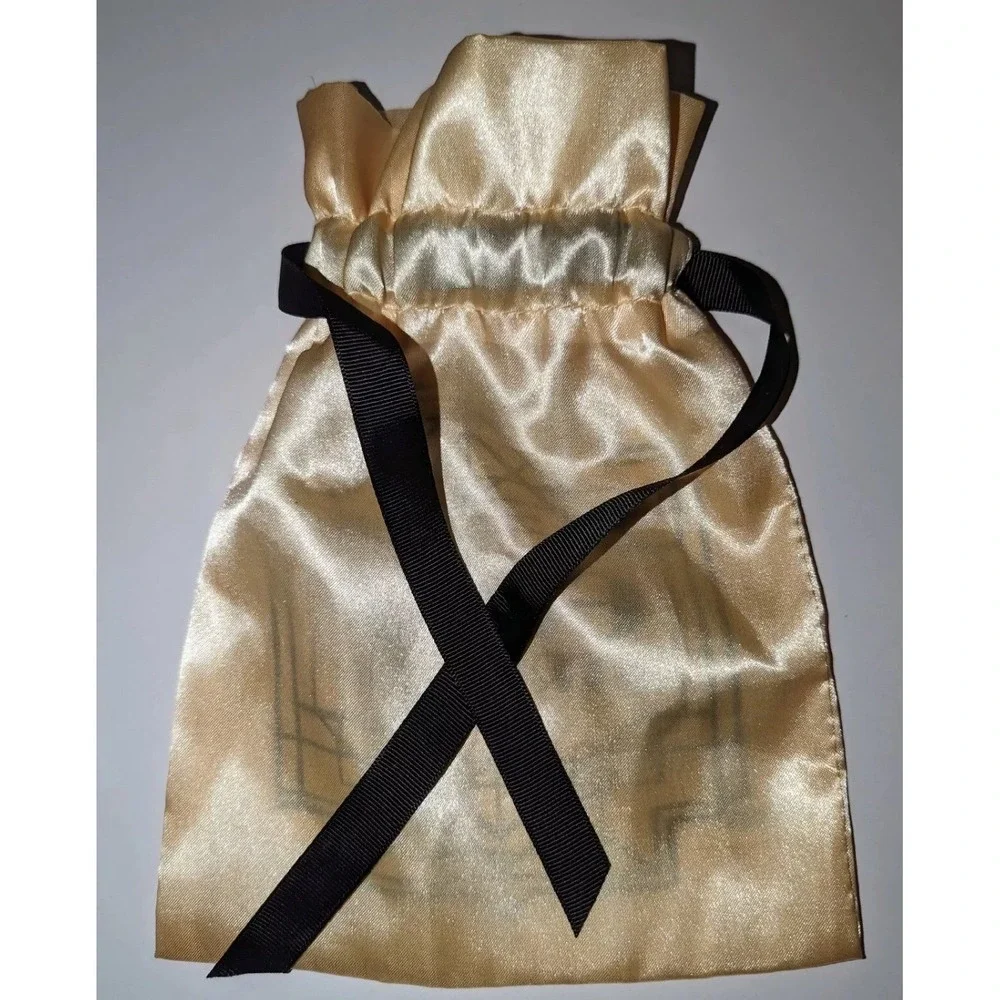 Sephora Glam Straight Drawstring Satin MakeUp Delicates Travel Bag Champagne New